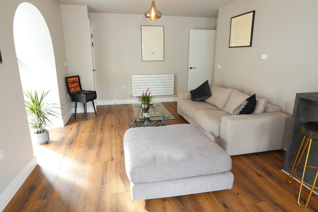 The Poppy Fields Abode Apartment Rhyl Exterior photo